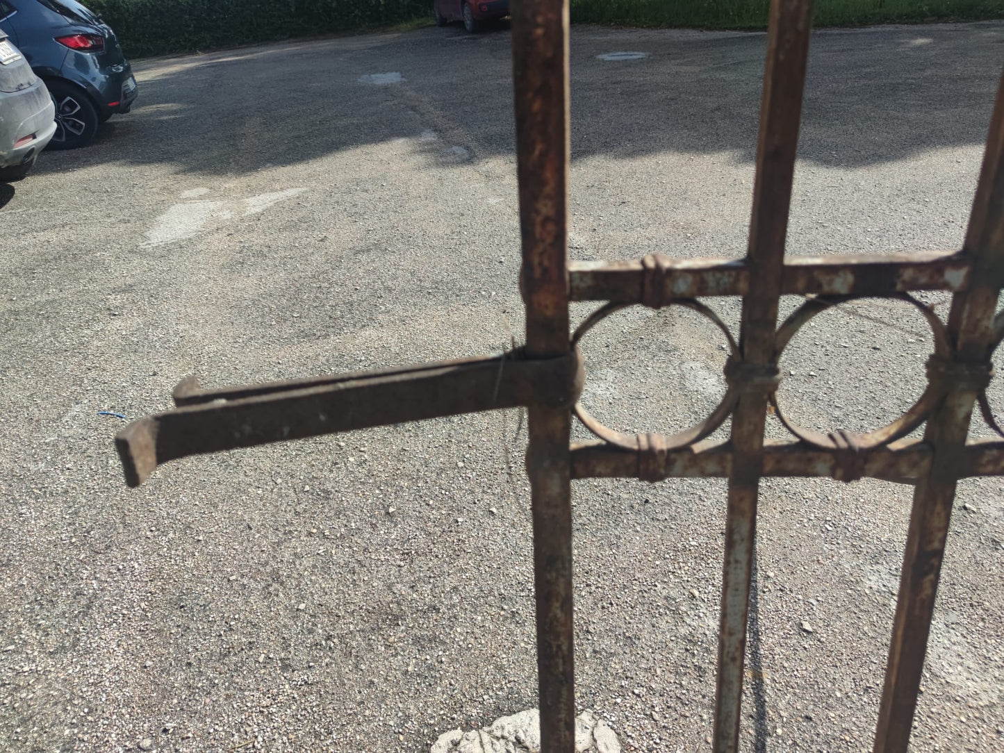 Cancello In Ferrobattuto