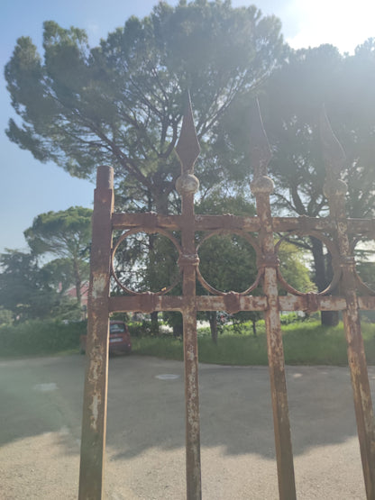 Cancello In Ferrobattuto
