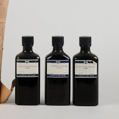 Set di bottigliette vintege ditta farmaceutica Geigy Suisse