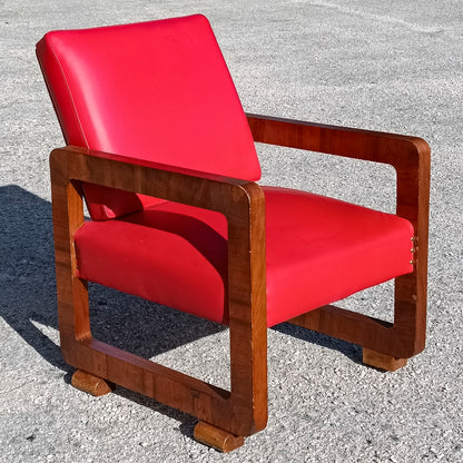Poltrona  Art Deco pelle rossa legno impellicciata Italia 1920
