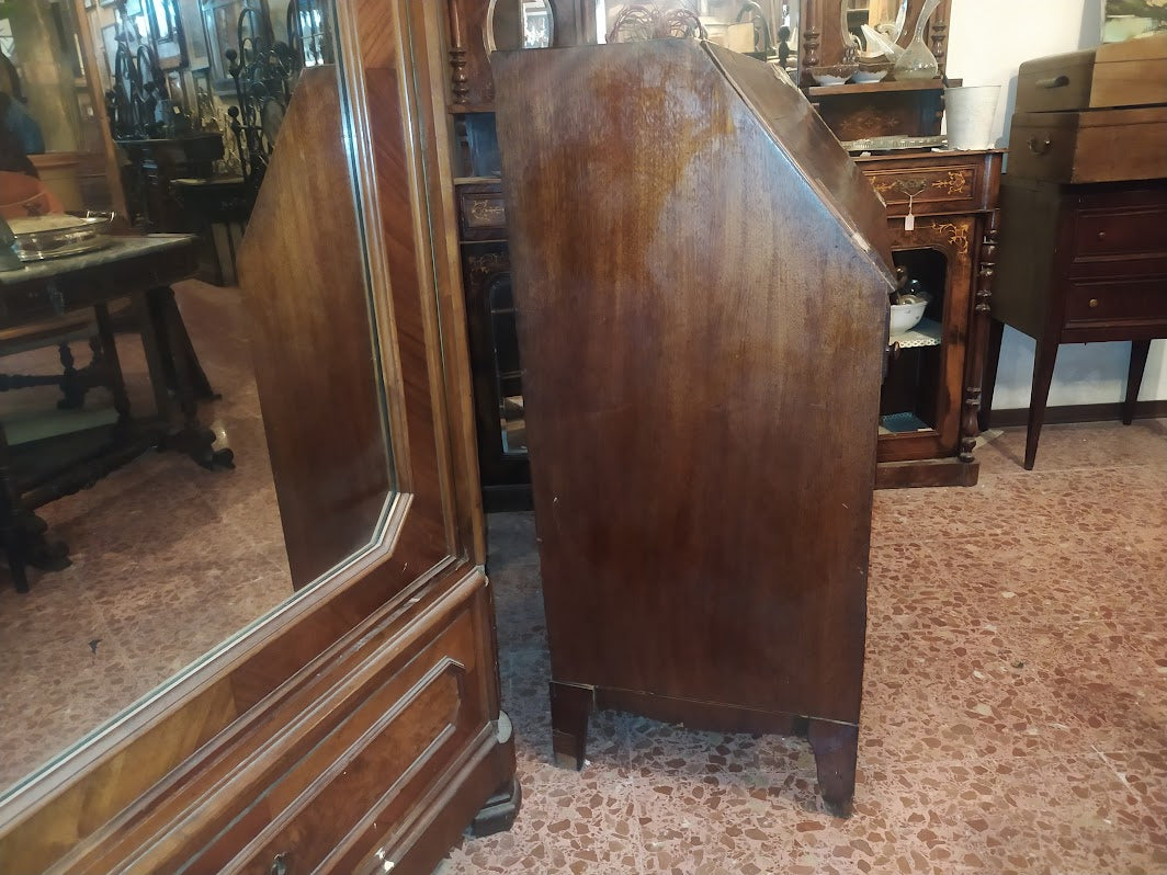 Ribalta inglese placcata in mogano e filettata. Inghilterra epoca primo 800 da restaurare
