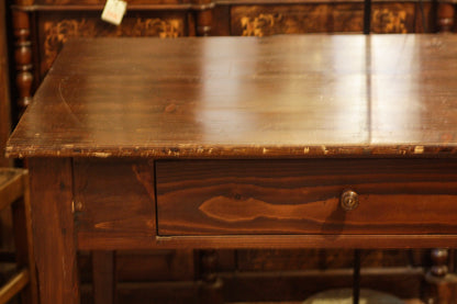Tavolo rustico da campagna in legno di abete con cassetto  epoca 800