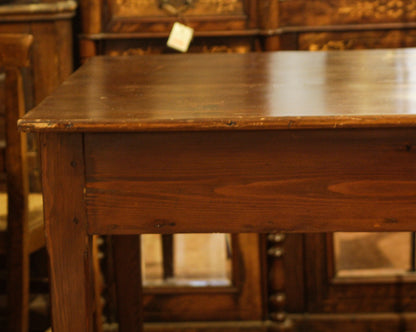 Tavolo rustico da campagna in legno di abete con cassetto  epoca 800
