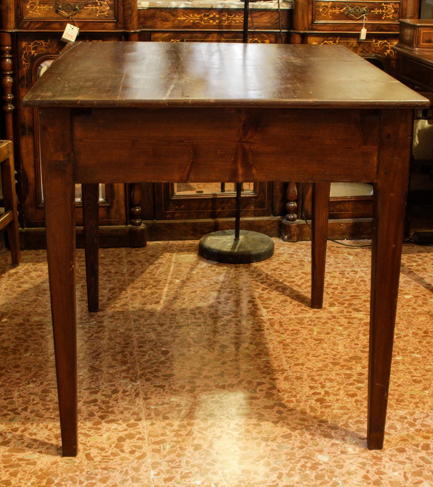 Tavolo rustico da campagna in legno di abete con cassetto  epoca 800
