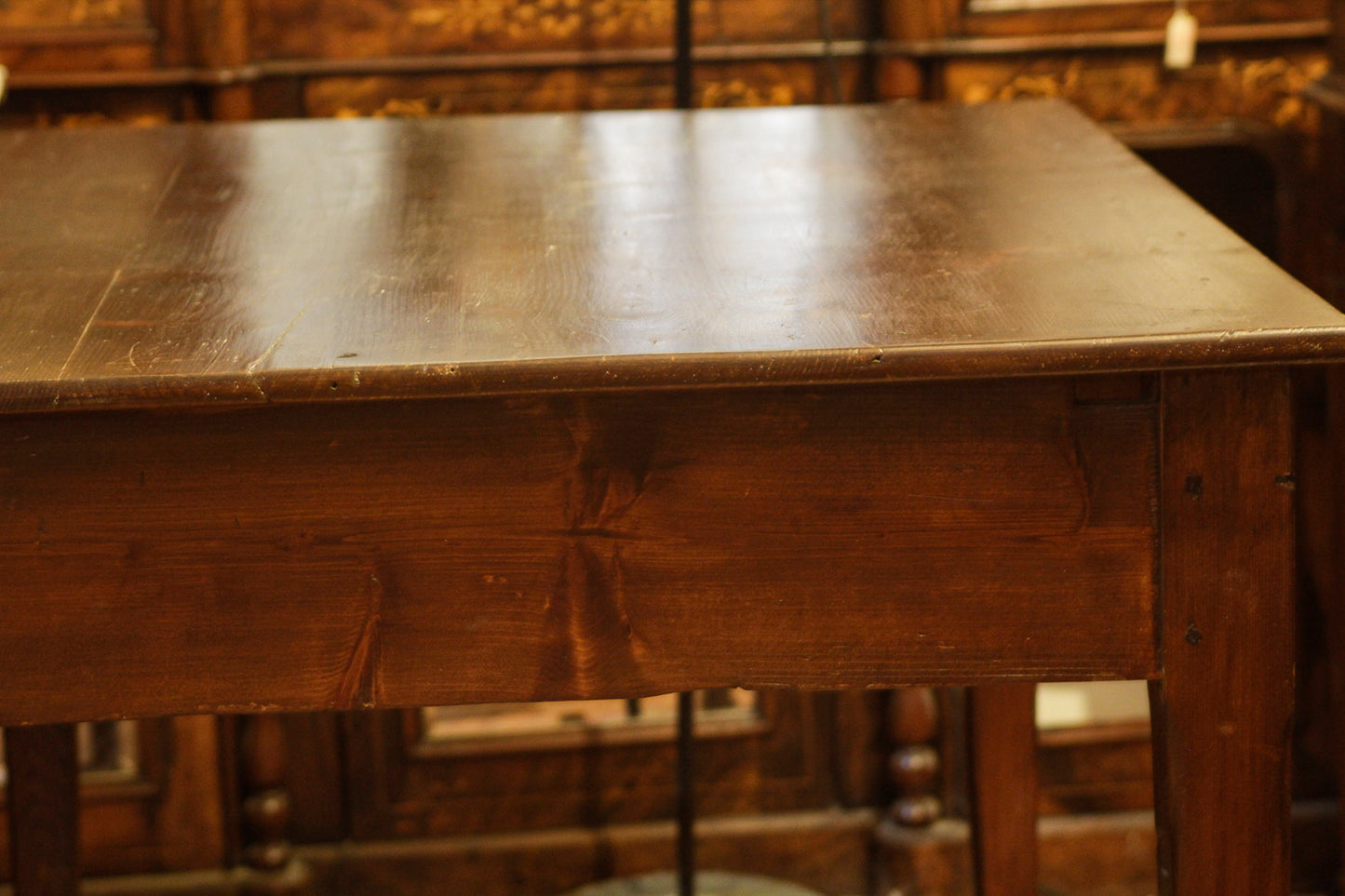 Tavolo rustico da campagna in legno di abete con cassetto  epoca 800
