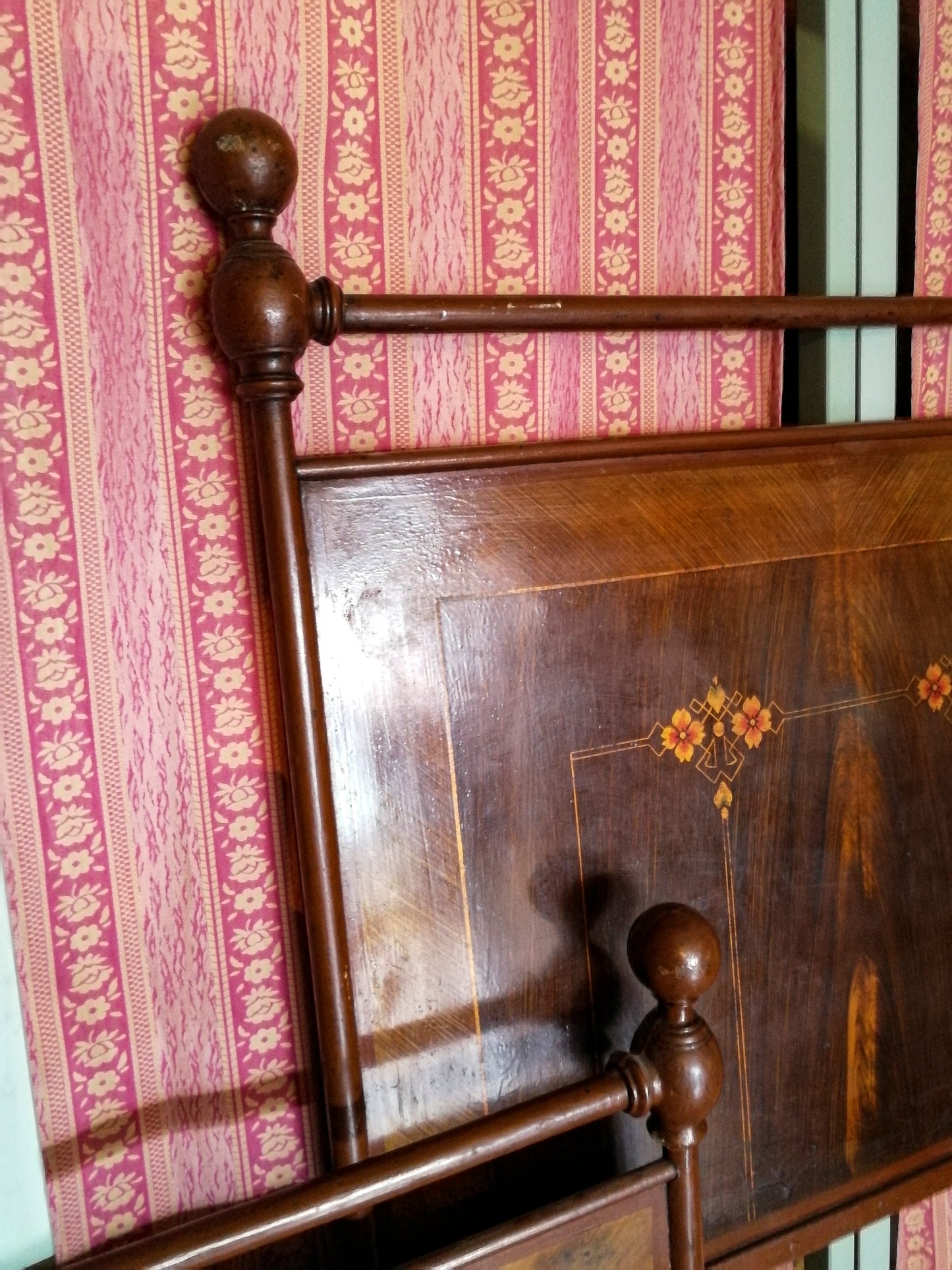 Letto singolo in metallo dipinto