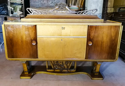 Credenza Art Deco' bicolore con zona mobile bar. Italia 1920