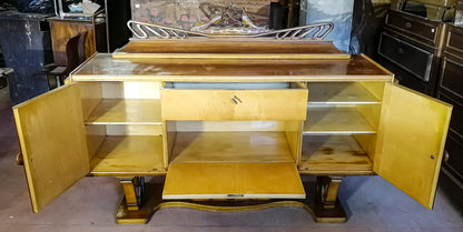 Credenza Art Deco' bicolore con zona mobile bar. Italia 1920
