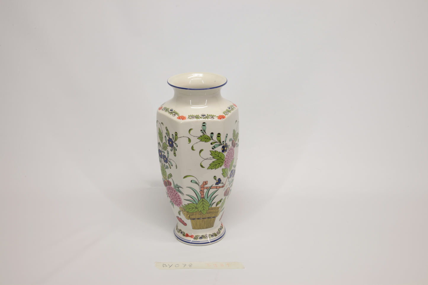 Vaso in ceramica con decoro stile Faenza Italia 1980