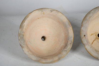 COPPIA DI PORTA-VASI IN TERRACOTTA SMALTATA E LAVORATA ITALIA PRIMO 900