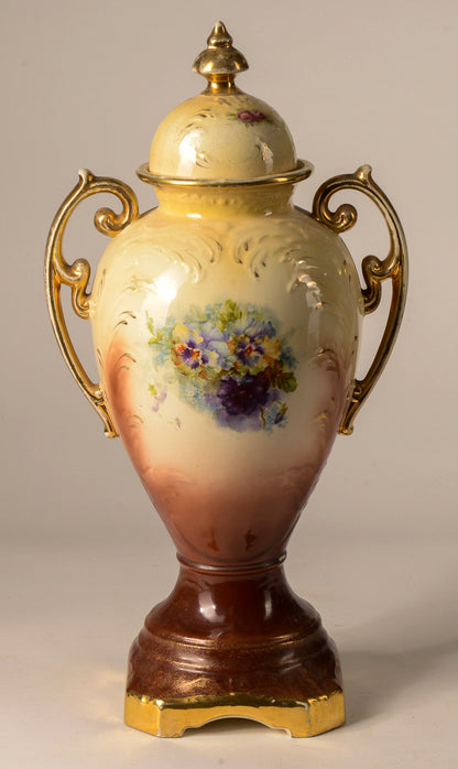 VASO CON COPERCHIO DELLA DITTA FALCON ENGLAND POTTERY, FINE 800 PRIMO 900
