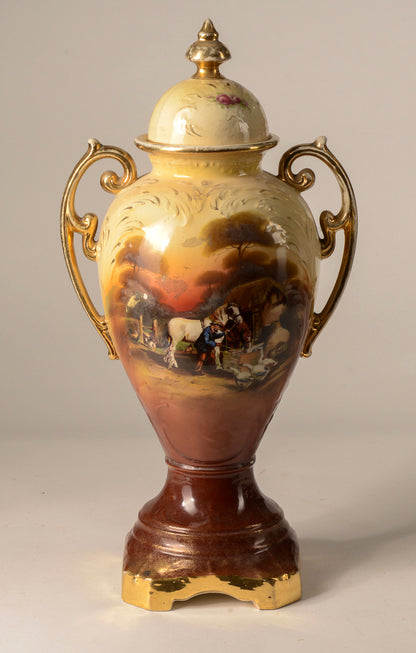 VASO CON COPERCHIO DELLA DITTA FALCON ENGLAND POTTERY, FINE 800 PRIMO 900