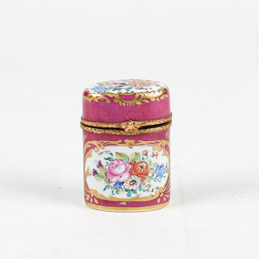 Scatolino Limoges Francia decorata a mano in porcellana inizio XX secolo