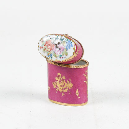 Scatolino Limoges Francia decorata a mano in porcellana inizio XX secolo
