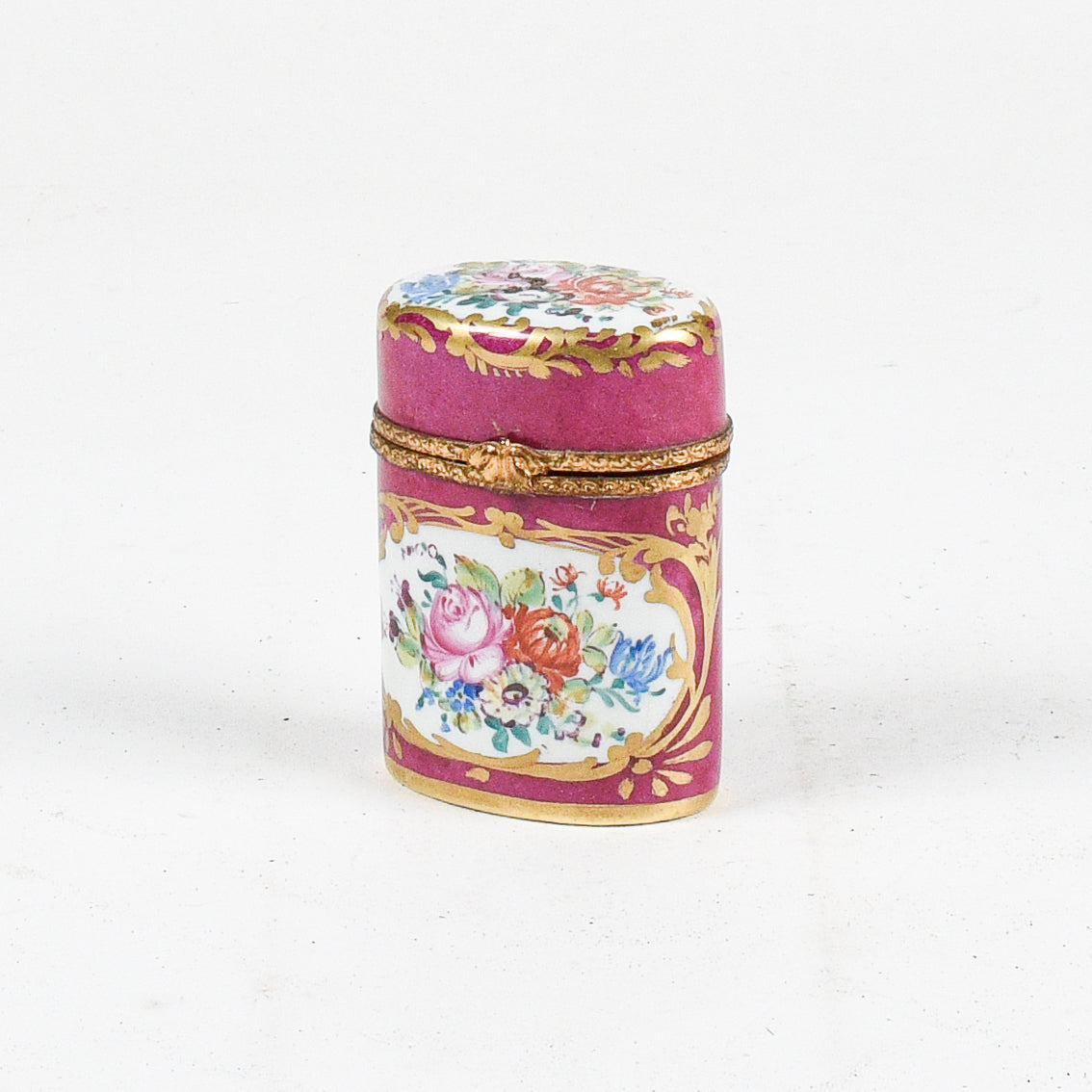 Scatolino Limoges Francia decorata a mano in porcellana inizio XX secolo