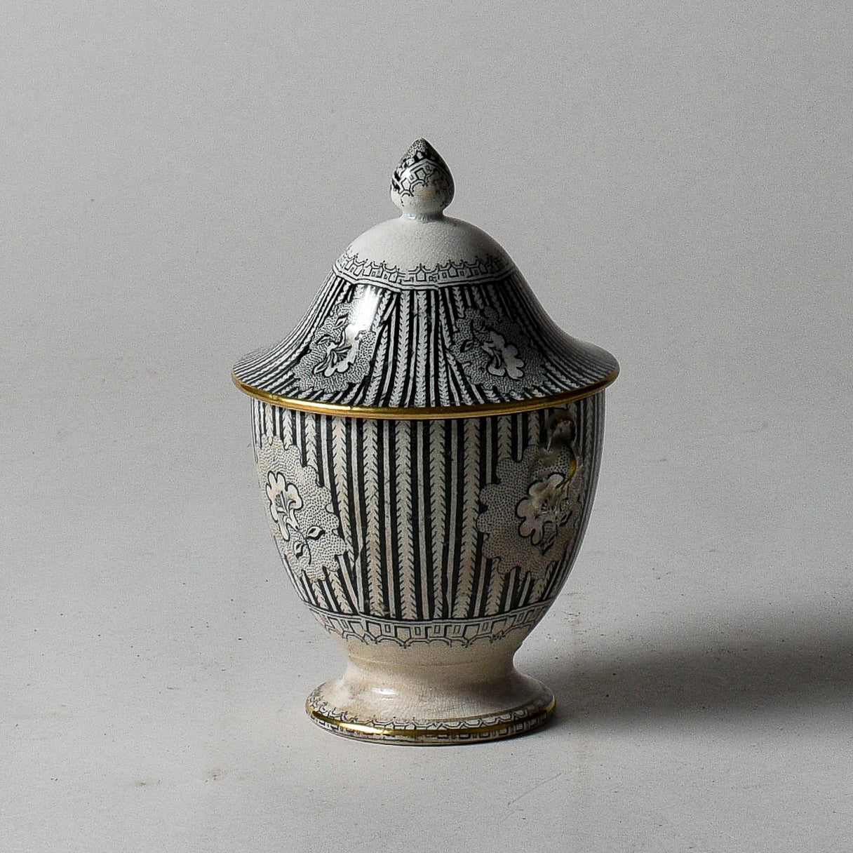Vaso ceramica Davenport Ducrot liberty grafica originale integra