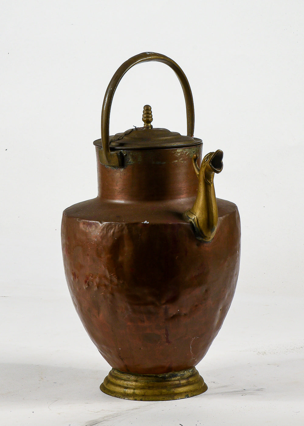 Anfora brocca in rame con beccuccio in ottone  Italia  1800