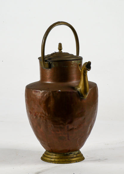 Anfora brocca in rame con beccuccio in ottone  Italia  1800