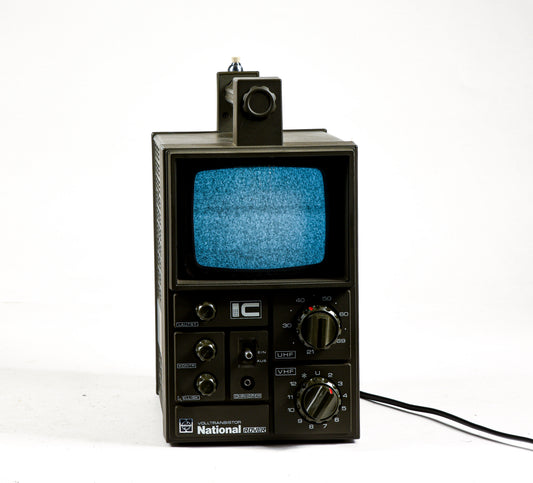 Televisore tv da campo portatile funzionante corrente e pile marca Nationa Rover anni 80