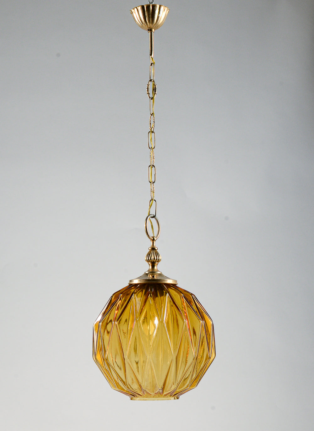 Lampadario marcato Targetti Stankey in vetro ambrato sfaccettato Italia 1980