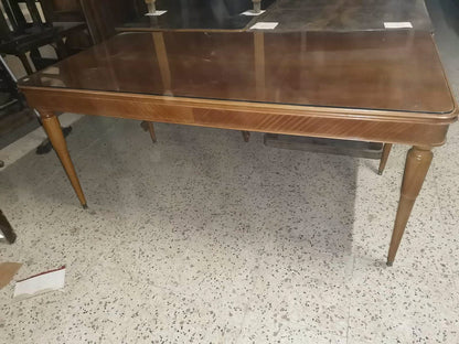 tavolo sala studio con gambe tornite a due dimensioni e piano in vetro 1950