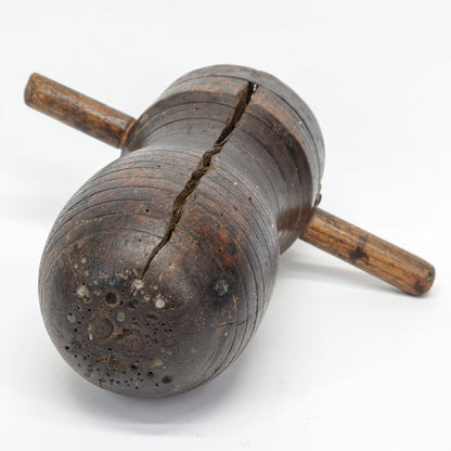 Vite in legno di un vecchio torchio epoca inizio XX secolo