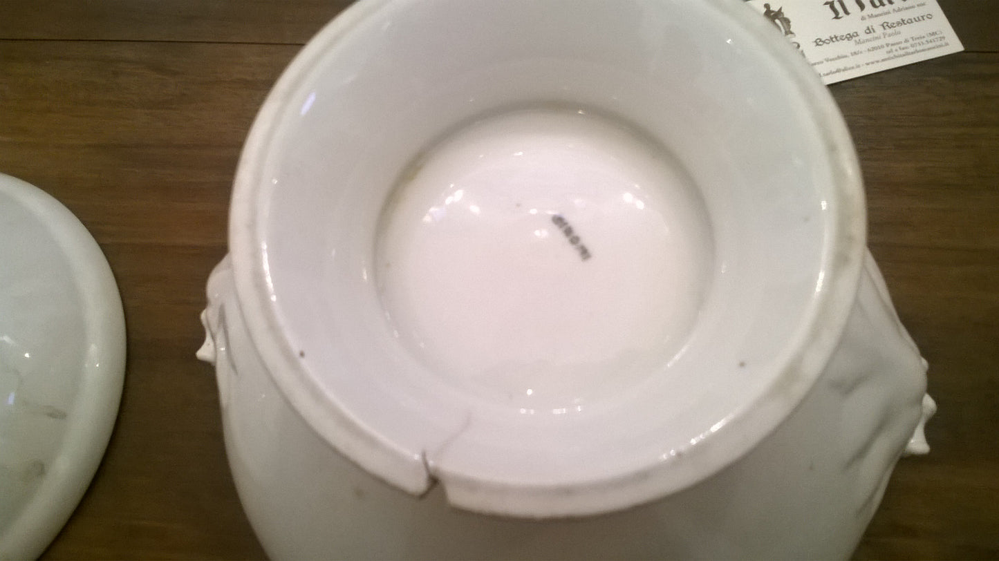 Zuppiera rotonda bianca ceramica Ginory epoca fine 800