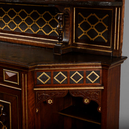 Credenza con alzata piattaia intagliata  epoca Liberty