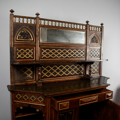 Credenza con alzata piattaia intagliata  epoca Liberty