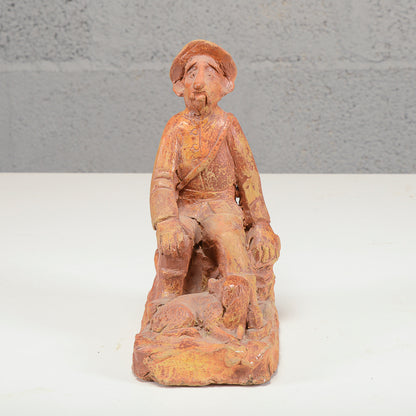 Scultura in terracotta firmata con data 1953 e scritta ai miei tempi che tempi