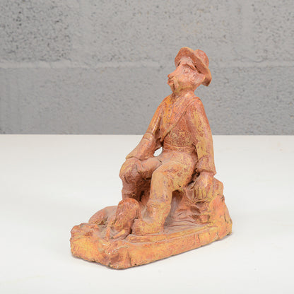 Scultura in terracotta firmata con data 1953 e scritta ai miei tempi che tempi