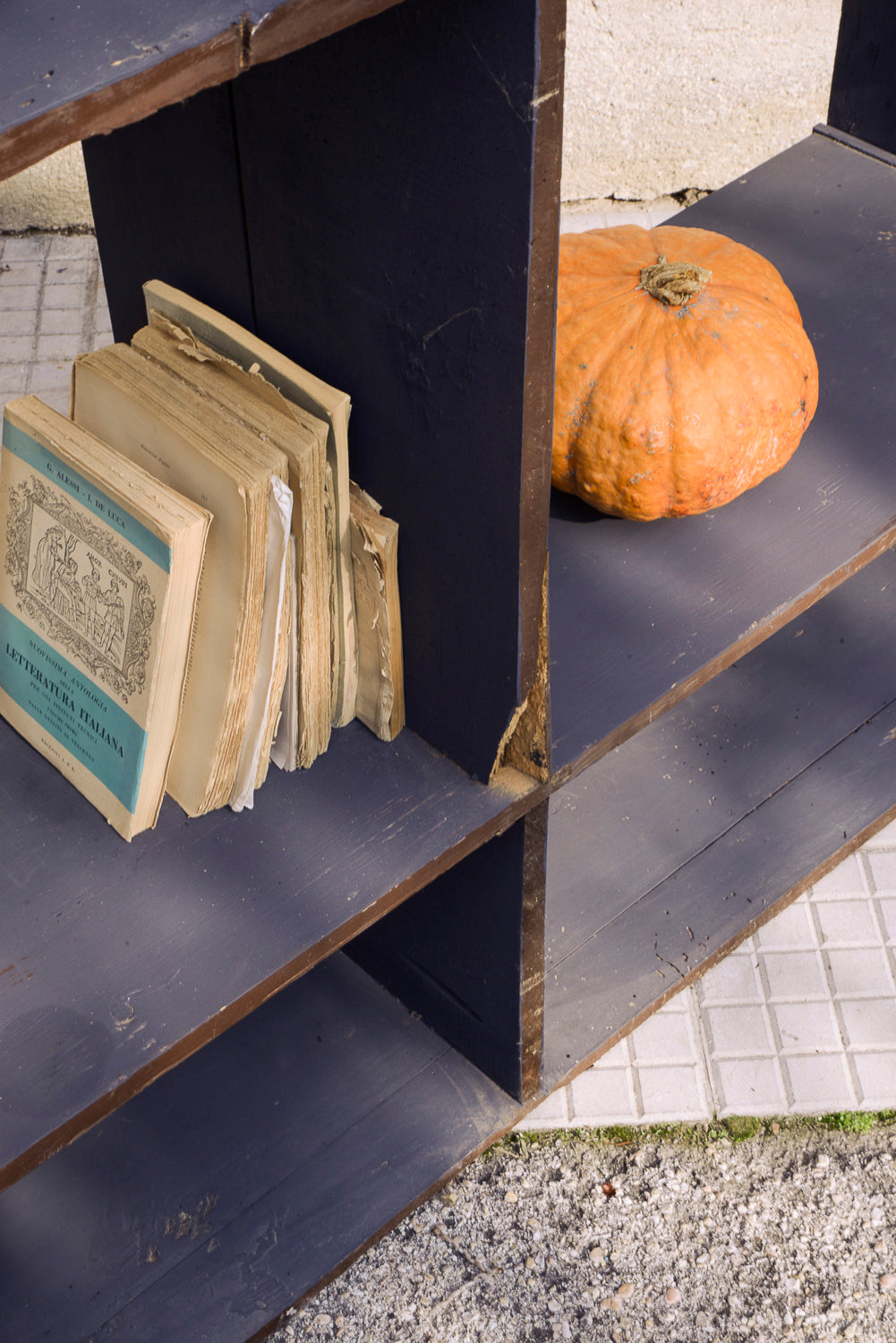 Etagere libreria in legno di abete verniciata epoca prima meta 800
