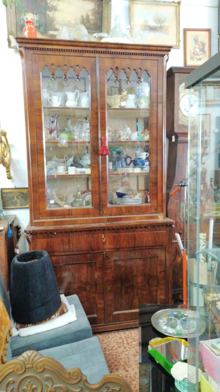Credenza libreria in noce a due corpi Italia epoca 1800