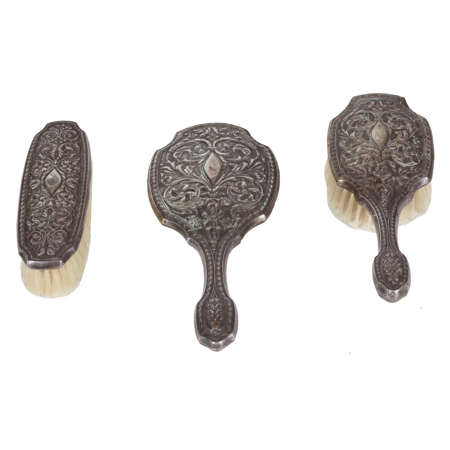 SET DA TOLETTA SPAZZOLE E SPECCHIO IN METALLO NOBILE LAVORATO ITALIA PRIMO 900