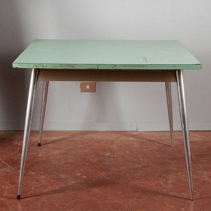 Tavolo quadrato con piano verde anni 60