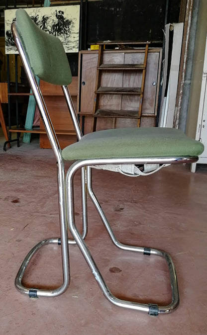 SEDIA IN METALLO SAGOMATO E CROMATO, ITALIA 1970