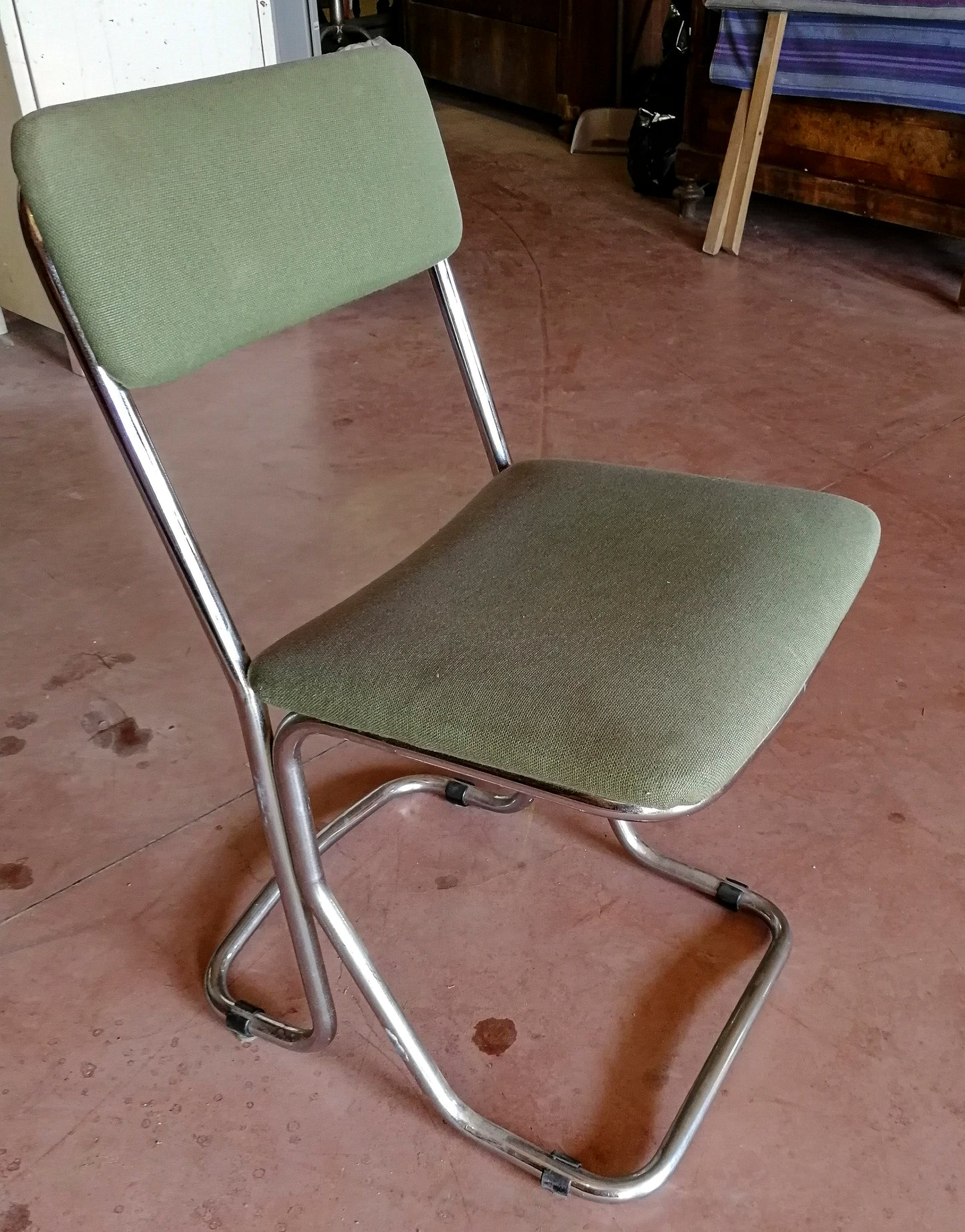 SEDIA IN METALLO SAGOMATO E CROMATO, ITALIA 1970