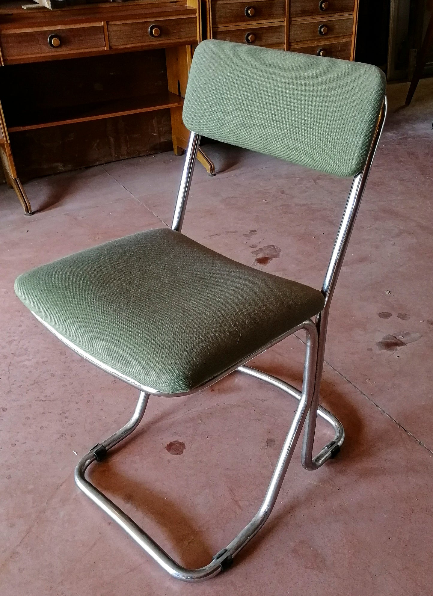SEDIA IN METALLO SAGOMATO E CROMATO, ITALIA 1970