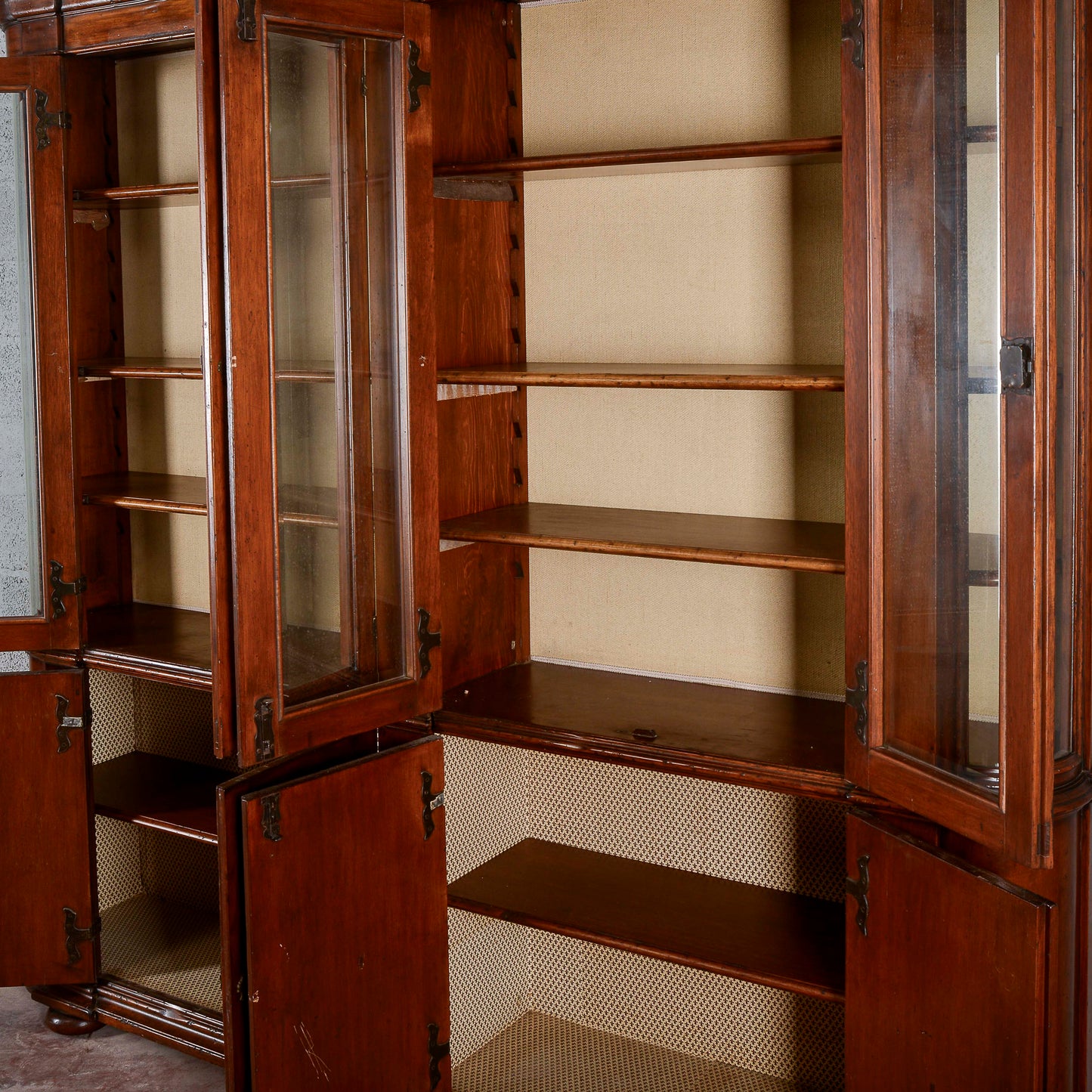 credenza vetrina libreria in noce