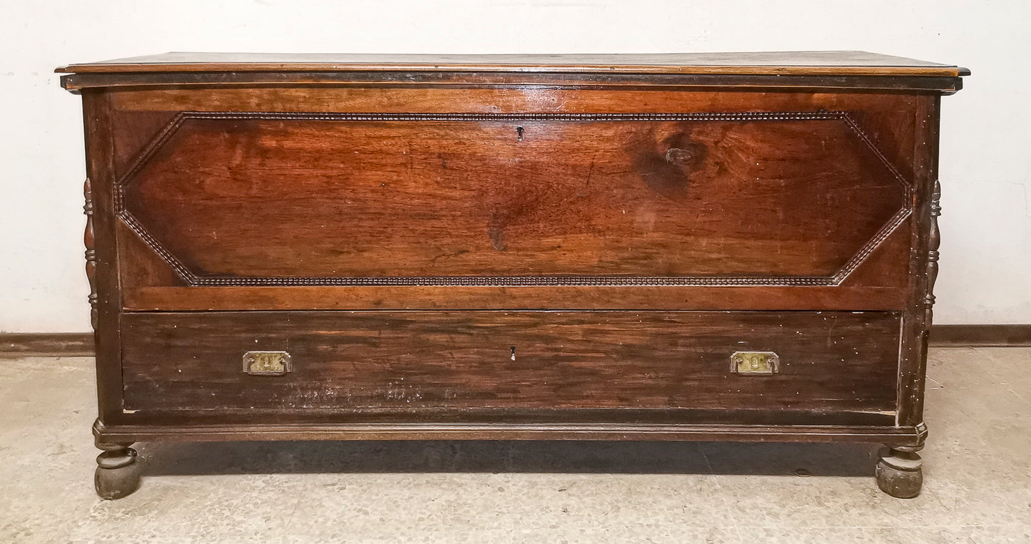 Cassacomò da corredo con un cassetto e piano a  ribalta in noce massello Italia 1860