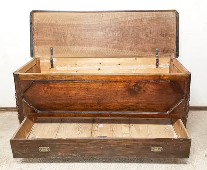 Cassacomò da corredo con un cassetto e piano a  ribalta in noce massello Italia 1860