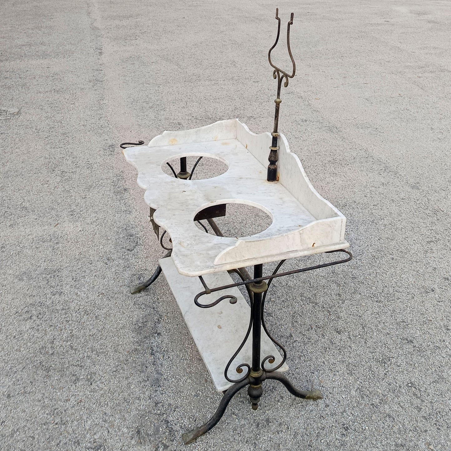 Lavabo doppio in ferro con piano marmo epoca XIX secolo