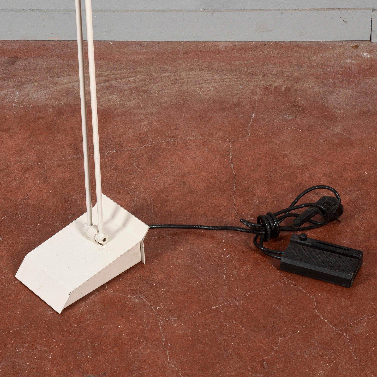 Lampada da terra stile Samurai di stilnovo