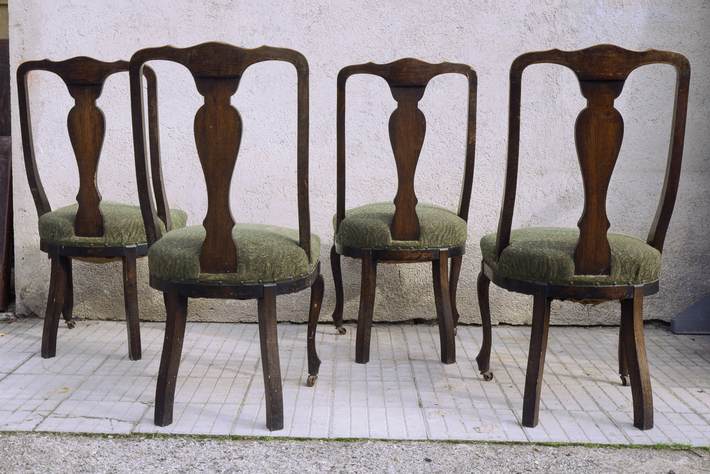 Sedie in rovere con schienale arcato Inghilterra epoca 1870 set di 4