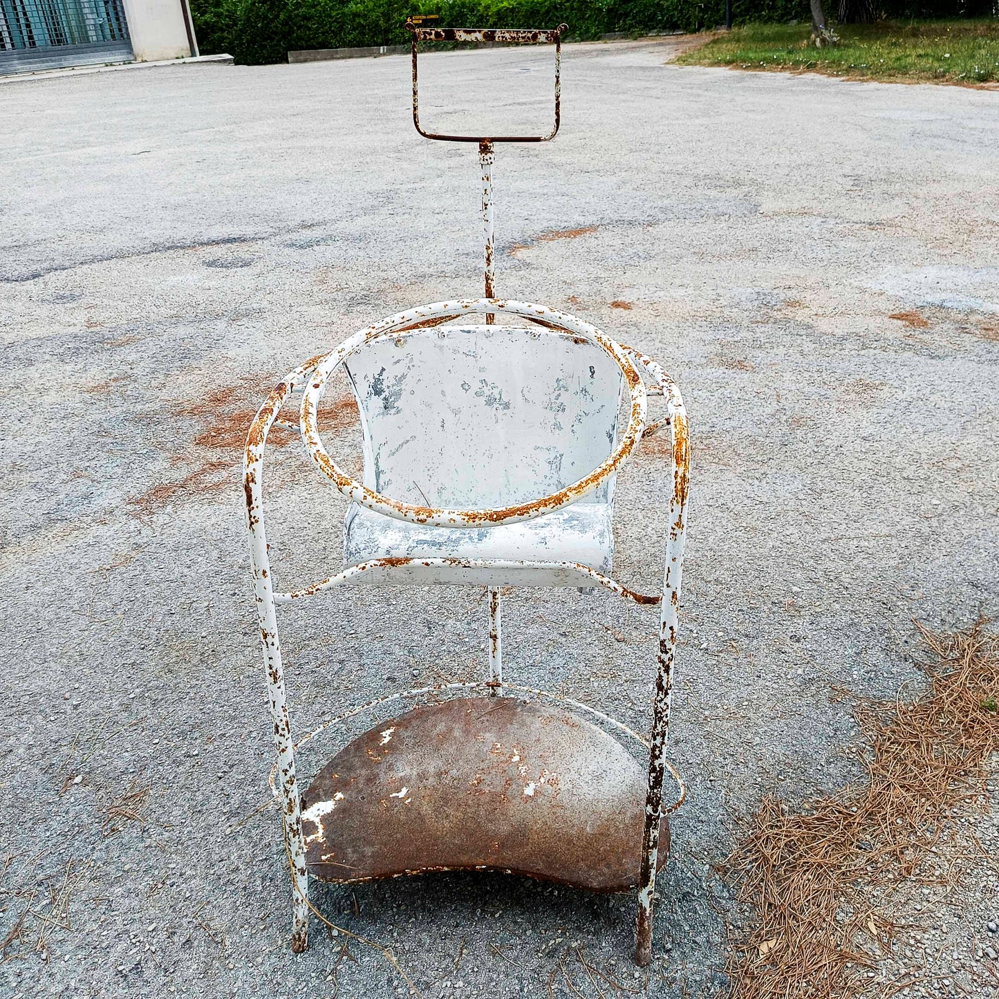 Lavabo toletta in ferro epoca Liberty