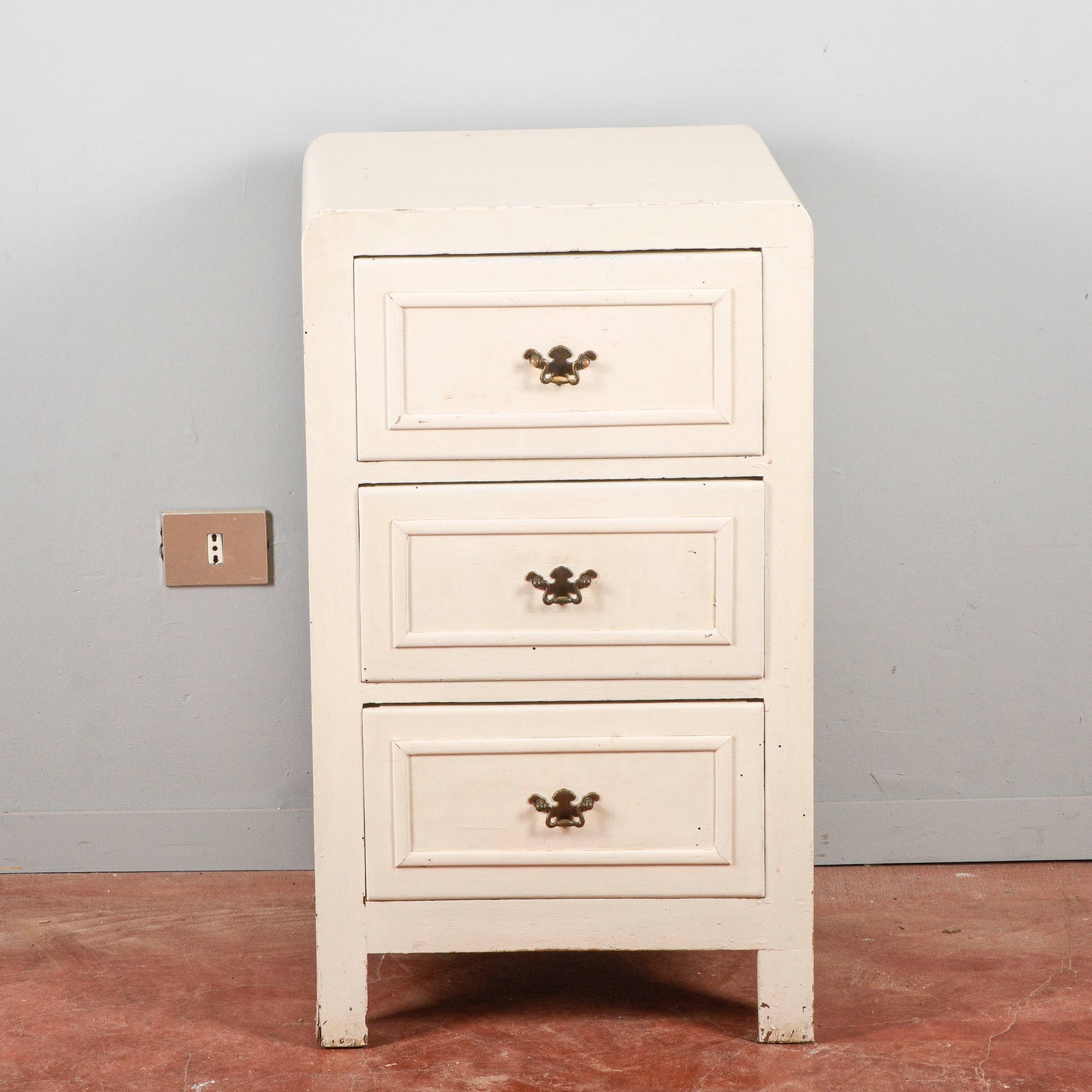 Comodino credenzina 3 cassetti vintage