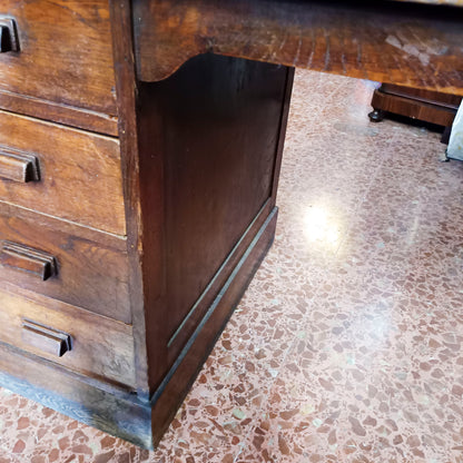 Scrivania cattedra  di scuola  in rovere  Italia 1930