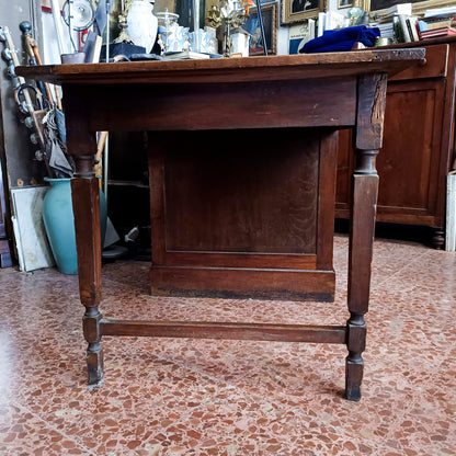 Scrivania cattedra  di scuola  in rovere  Italia 1930