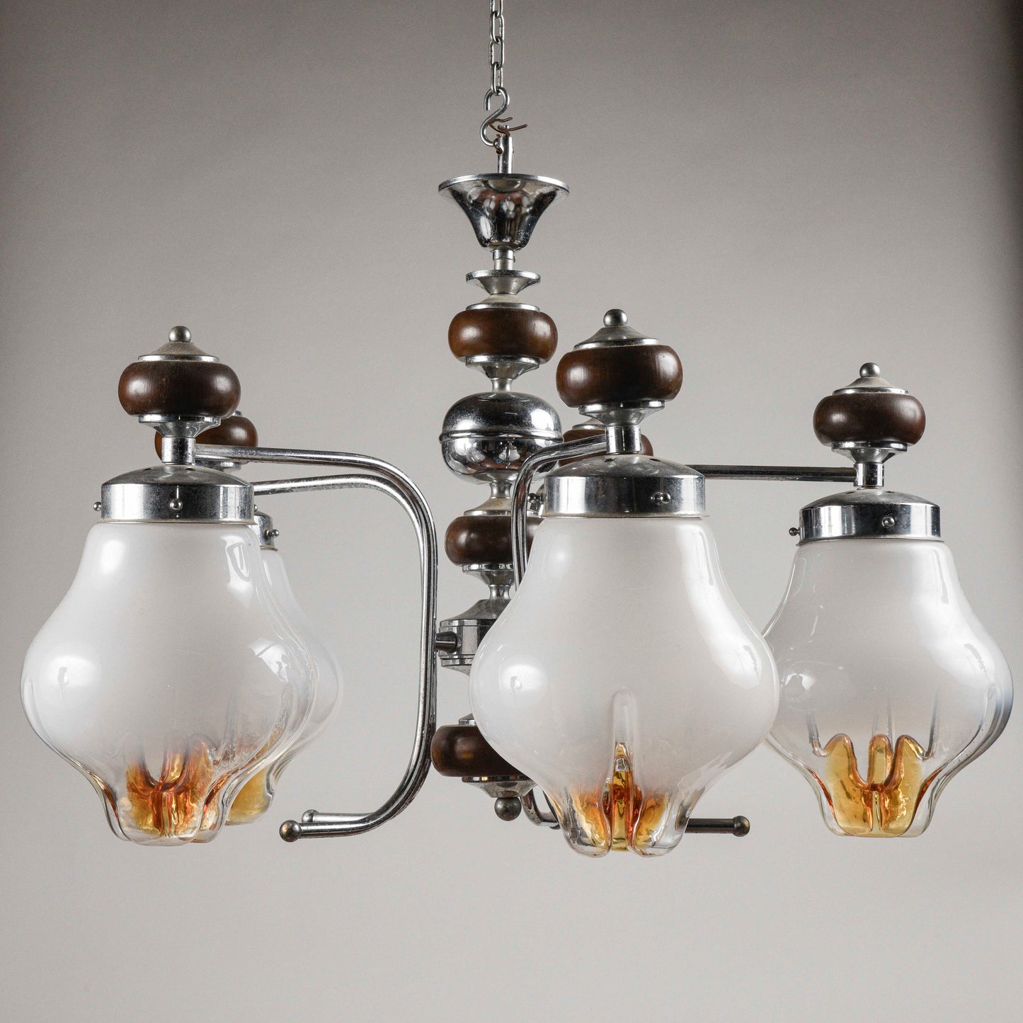 Lampadario vintage a sospensione post moderno