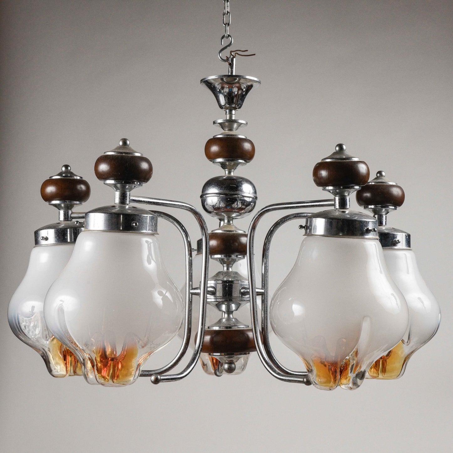 Lampadario vintage a sospensione post moderno